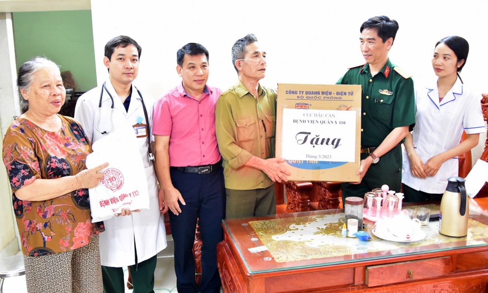 Khám bệnh, cấp phát thuốc miễn phí cho đối tượng chính sách