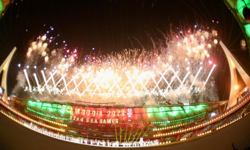SEA Games 32 chính thức khai mạc