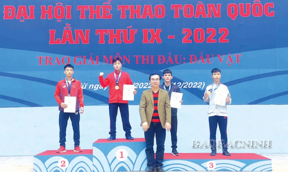 Từ sới vật làng đến huy chương Vàng Đại hội