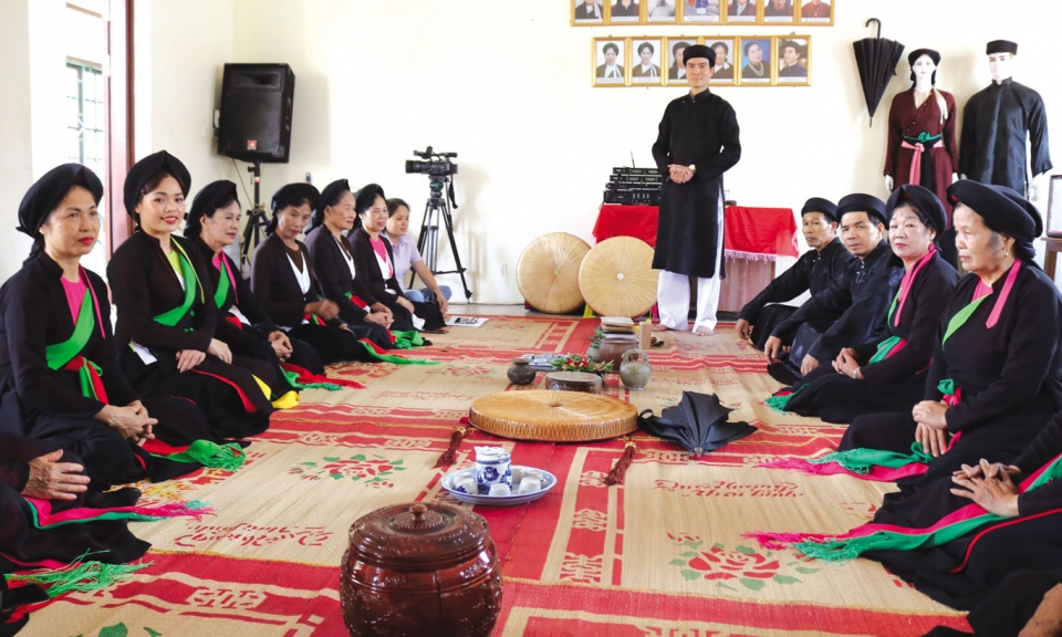 Hát canh Quan họ
