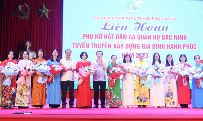 Liên hoan Phụ nữ hát Dân ca Quan họ Bắc Ninh tuyên truyền xây dựng gia đình hạnh phúc