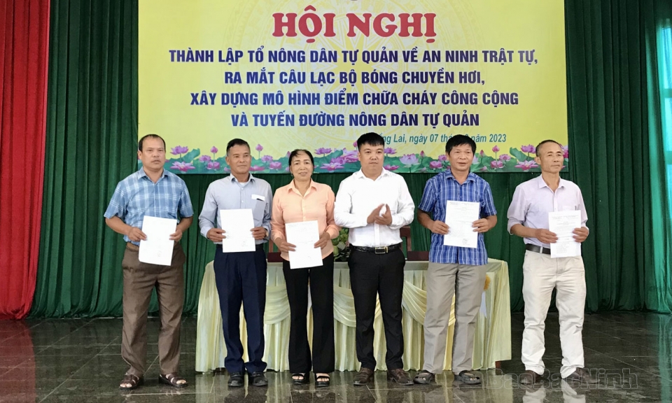 Thành lập Tổ Nông dân tự quản về an ninh trật tự và xây dựng mô hình điểm chữa cháy công cộng