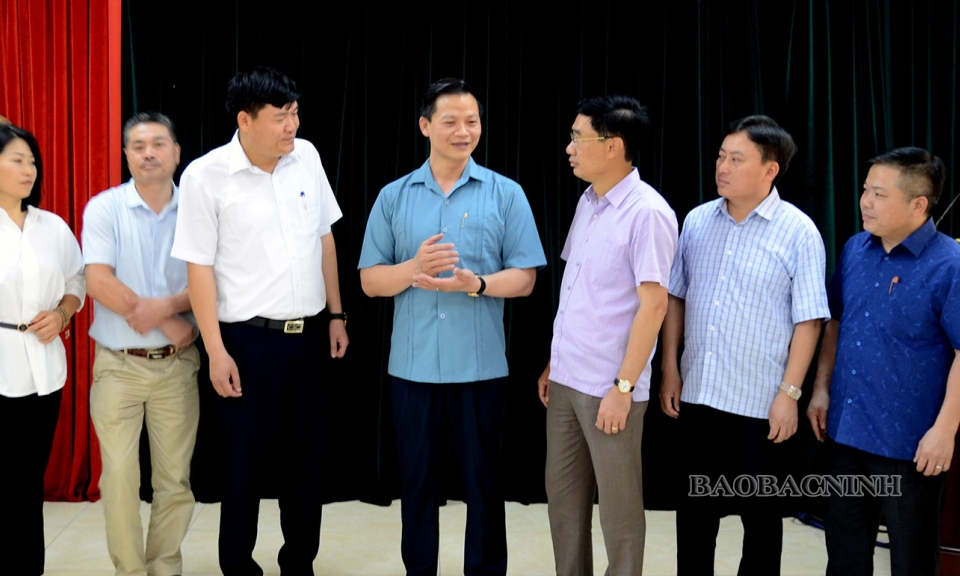 Phó Chủ tịch Thường trực UBND tỉnh Vương Quốc Tuấn dự sinh hoạt chi bộ tại cơ sở