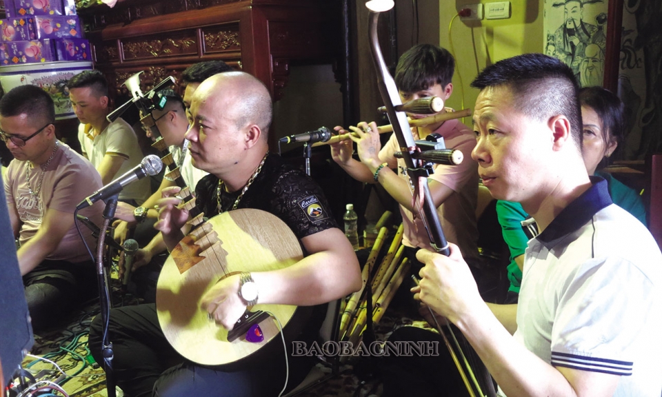 Gìn giữ, phát huy thực hành  tín ngưỡng thờ Mẫu