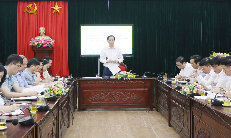 Ban Văn hóa - Xã hội giám sát tại Trường THPT Chuyên Bắc Ninh