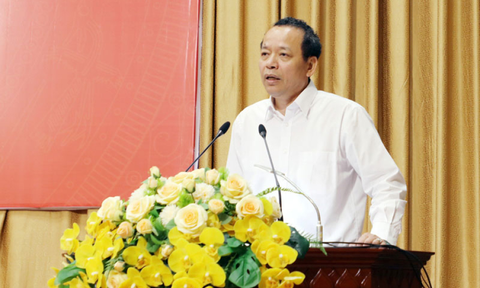 Quán triệt và triển khai thực hiện Nghị quyết số 41 của Bộ Chính trị về xây dựng và phát huy vai trò của đội ngũ doanh nhân Việt Nam trong thời kỳ mới