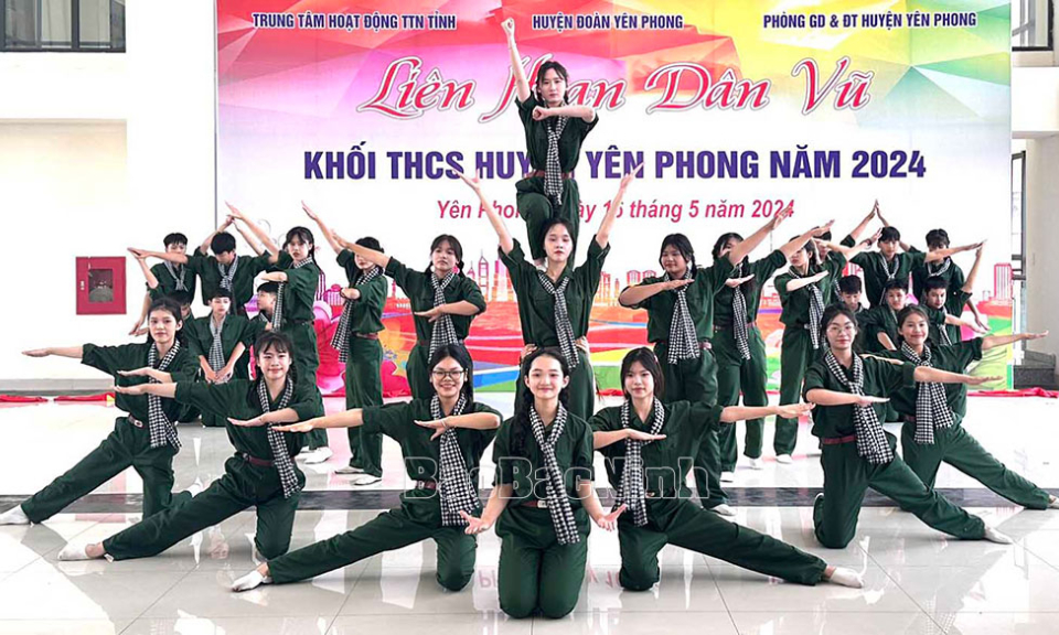 Sân chơi “Tài-Trí đội viên” và Liên hoan dân vũ khối THCS tại huyện Yên Phong