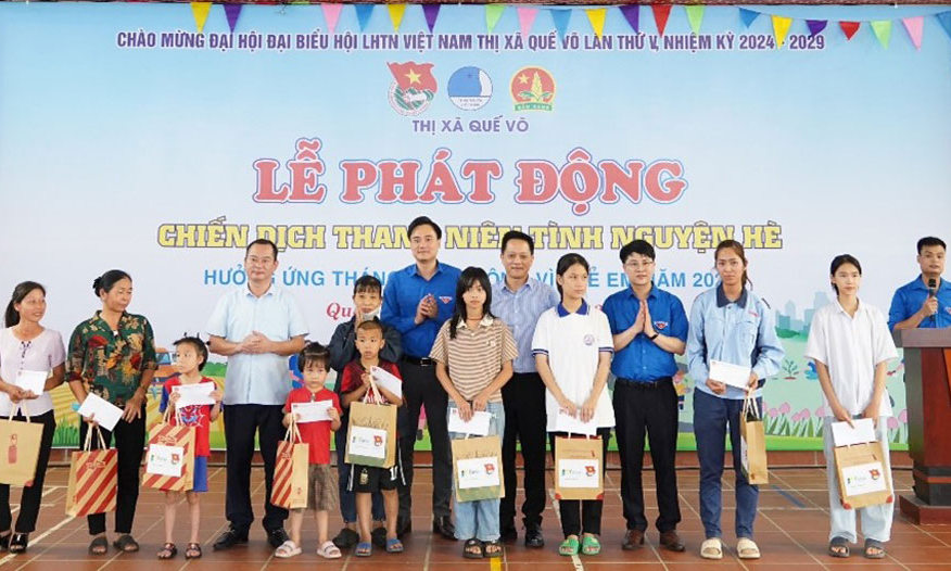 Phát động Chiến dịch Thanh niên tình nguyện hè và các hoạt động hưởng ứng Tháng hành động vì trẻ em