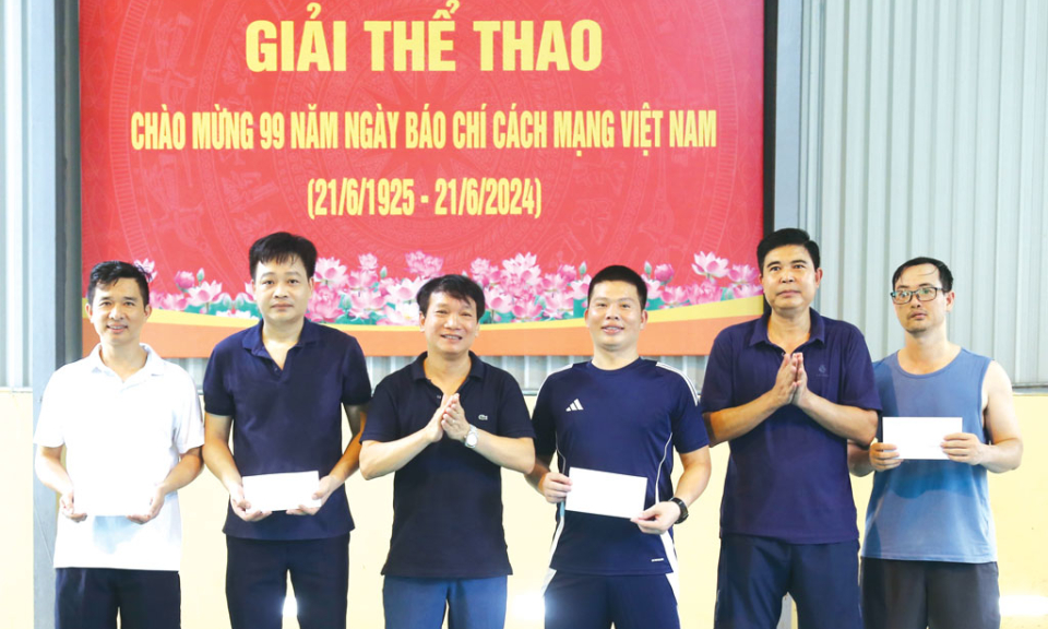 Ngôi nhà chung ấm áp của những người làm báo