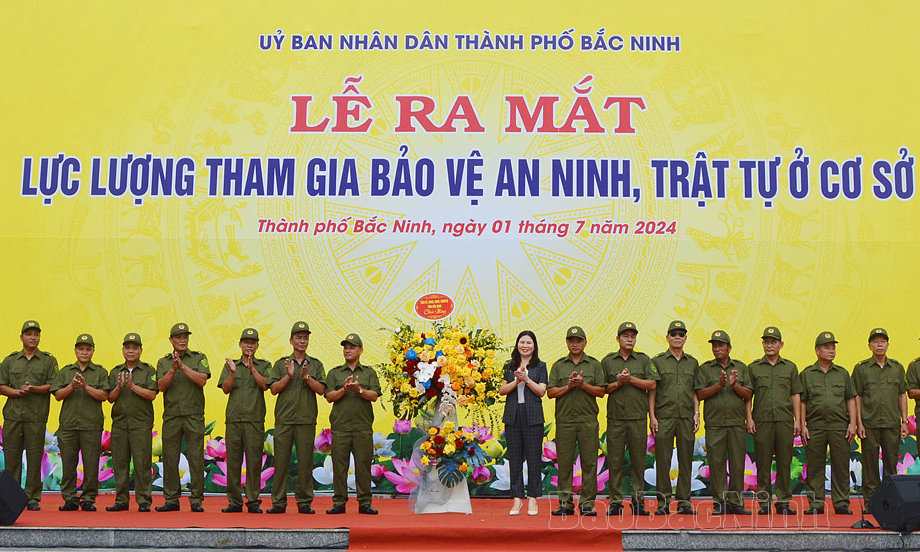 Thành phố Bắc Ninh ra mắt lực lượng tham gia bảo vệ an ninh, trật tự ở cơ sở