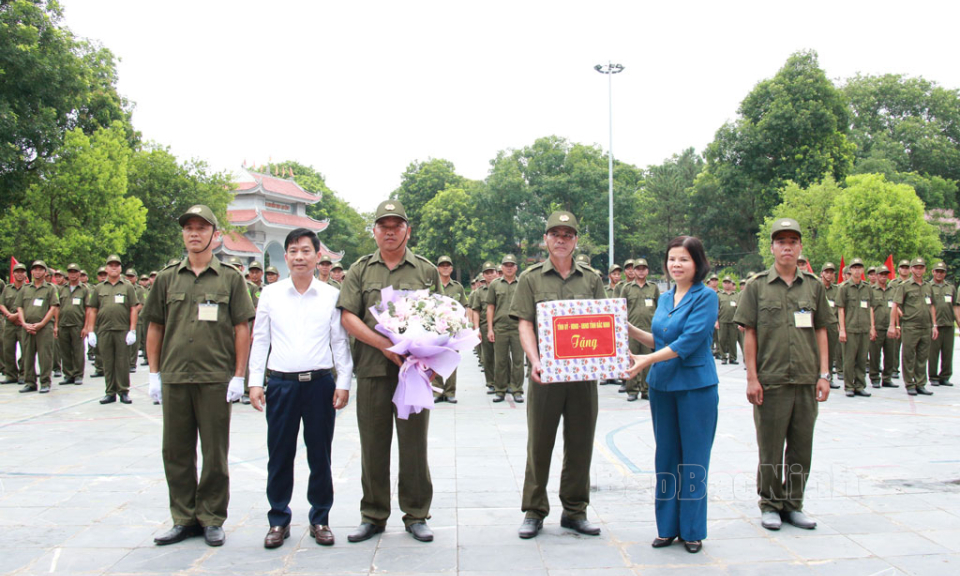 Tiên Du ra mắt lực lượng tham gia bảo vệ an ninh, trật tự ở cơ sở