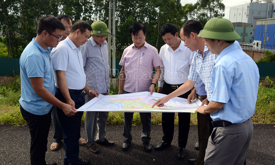 Kiểm tra tiến độ thực hiện dự án phát triển sản phẩm OCOP du lịch làng nghề gốm Phù Lãng