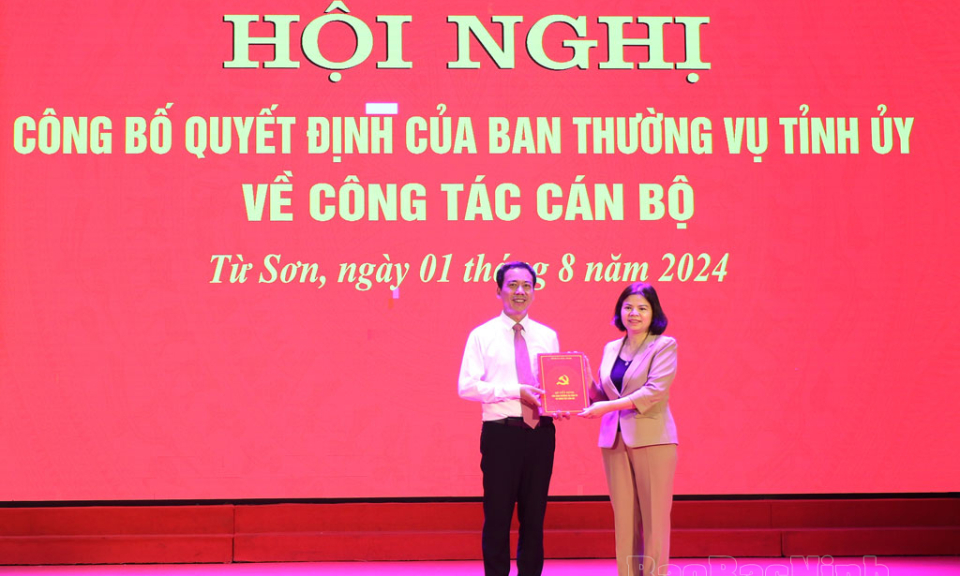 Công bố Quyết định chuẩn y chức danh Phó Bí thư Thành ủy Từ Sơn