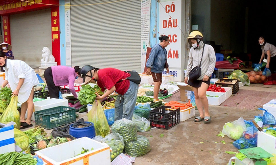 Đáp ứng đủ hàng hoá tiêu dùng thiết yếu sau bão