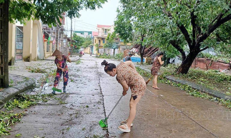 Thành phố Từ Sơn huy động hơn 20.000 người khắc phục nhanh hậu quả bão số 3