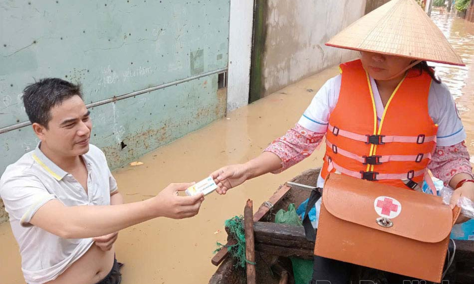 Phòng ngừa các nguy cơ sức khỏe trong mùa mưa bão