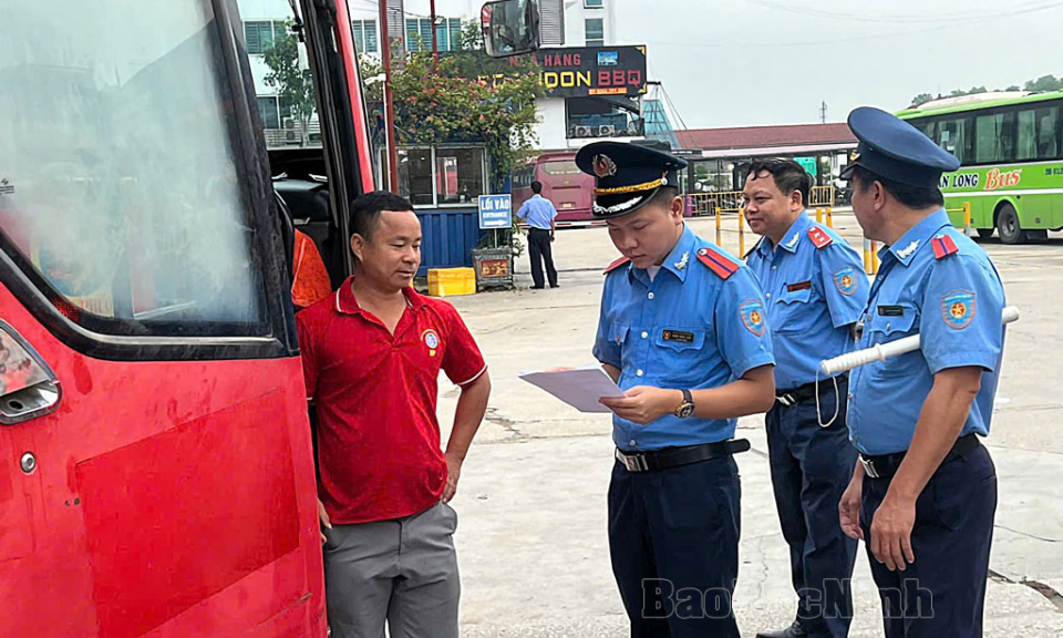 Kiểm tra, xử lý vi phạm về kê khai, niêm yết giá dịch vụ vận tải đường bộ