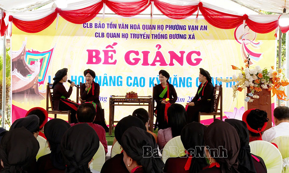 Bế giảng lớp học nâng cao kỹ năng hát Quan họ