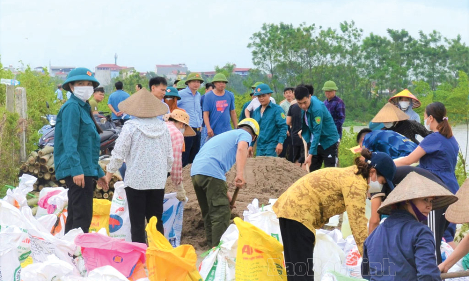 Khắc phục các điểm đê, công trình thủy lợi yếu