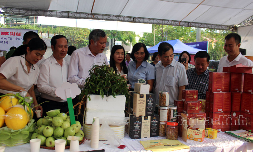 Chợ phiên Nông sản an toàn tỉnh Bắc Ninh