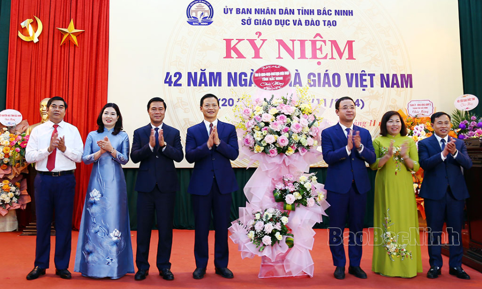 Sở GD-ĐT kỷ niệm 42 năm Ngày Nhà giáo Việt Nam