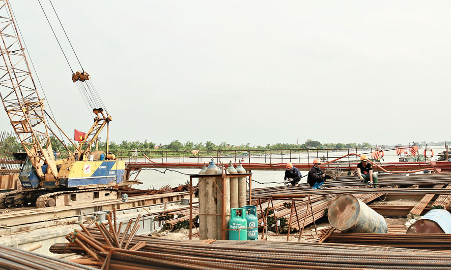 Bản “hợp xướng”  trên các dự án giao thông trọng điểm