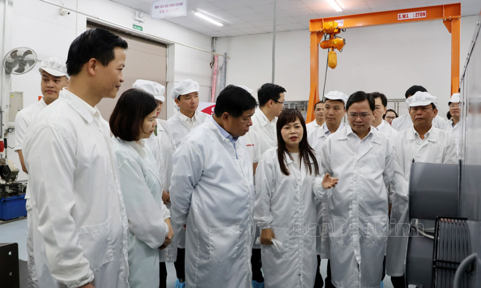 Phó Thủ tướng Chính phủ Nguyễn Chí Dũng thăm, làm việc tại Công ty Hanel PT