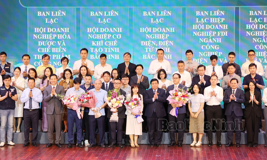 Gặp mặt doanh nghiệp tư nhân trong lĩnh vực khoa học công nghệ