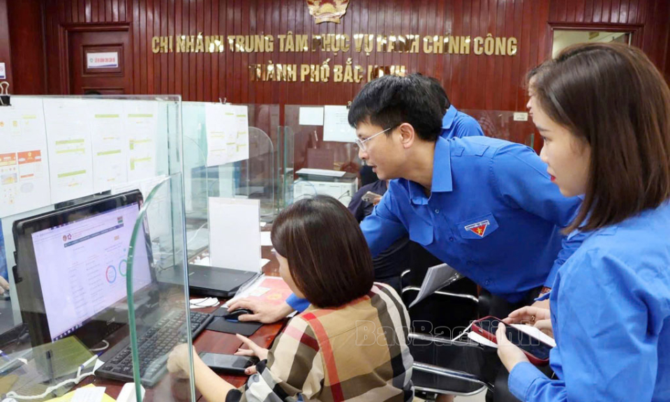 Xung kích chuyển đổi số