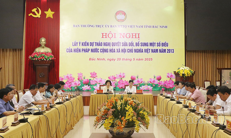 Ủy ban MTTQ tỉnh lấy ý kiến vào dự thảo Nghị quyết sửa đổi, bổ sung một số điều của Hiến pháp năm 2013