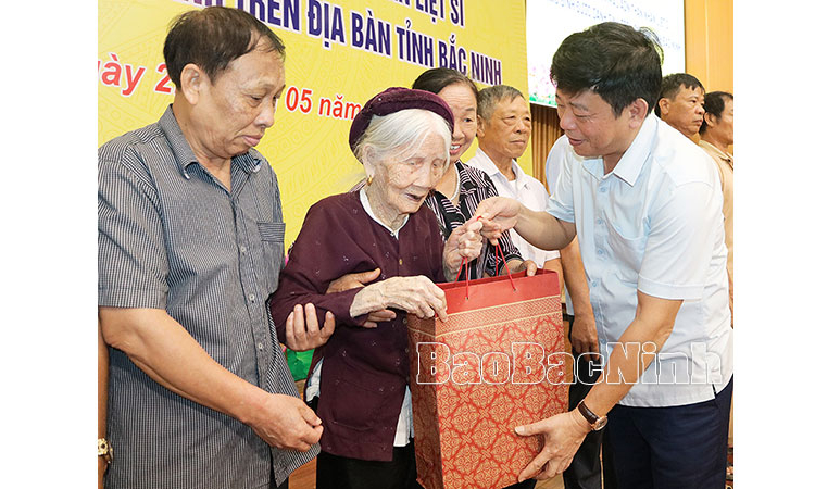 Thu nhận mẫu ADN thân nhân Liệt sĩ chưa xác định được danh tính trên địa bàn tỉnh