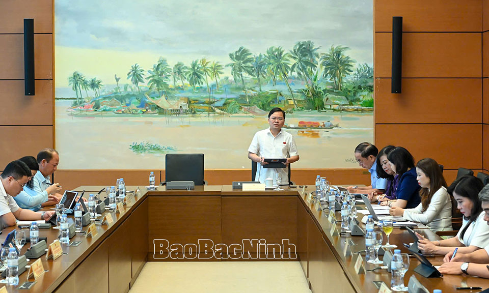 Kỳ họp thứ 9, Quốc hội Khóa XV: Thảo luận ở Tổ về 3 Dự thảo Nghị quyết của Quốc hội