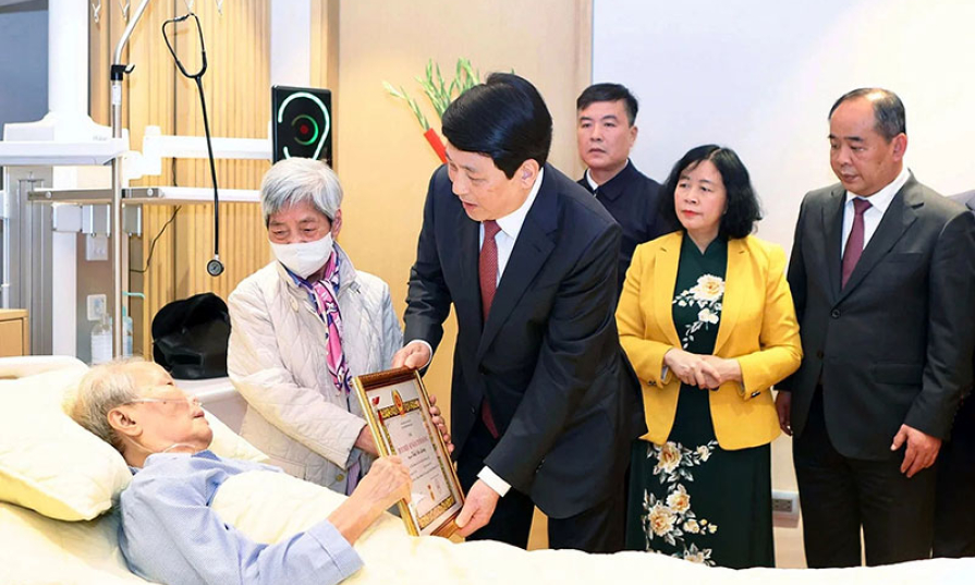 Đồng chí Trần Đức Lương - nhà lãnh đạo hết lòng phục vụ sự nghiệp cách mạng