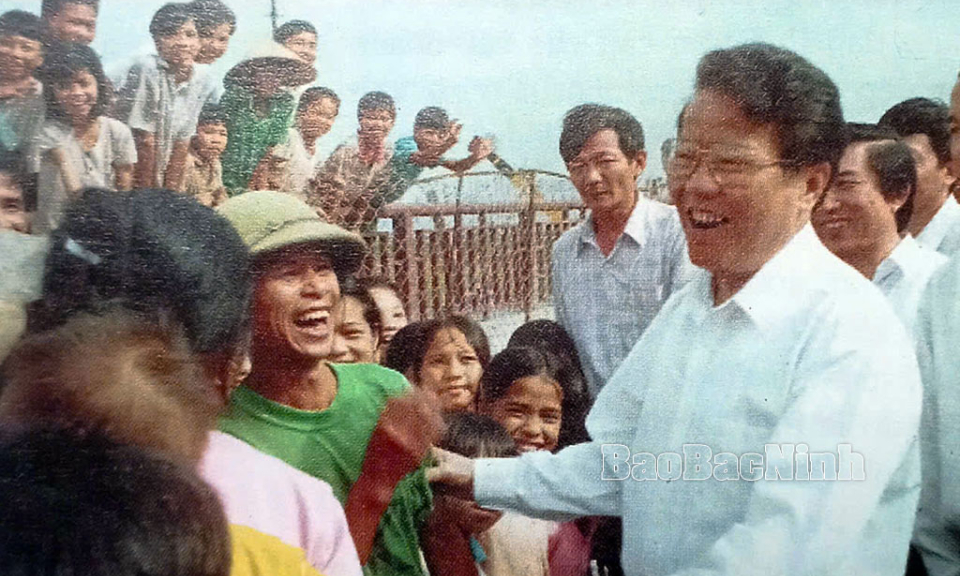 Chủ tịch nước Trần Đức Lương và dấu ấn xây dựng cầu Hồ