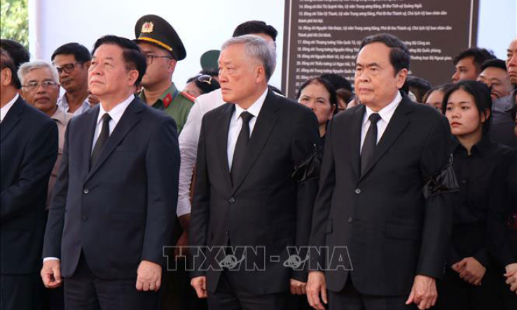Lễ an táng nguyên Chủ tịch nước Trần Đức Lương tại Quảng Ngãi