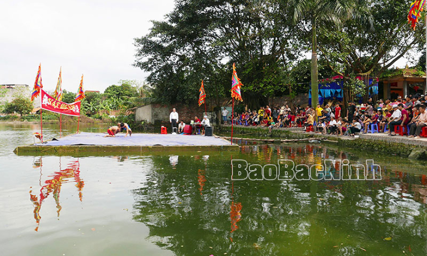 Hội làng Yên Mẫn