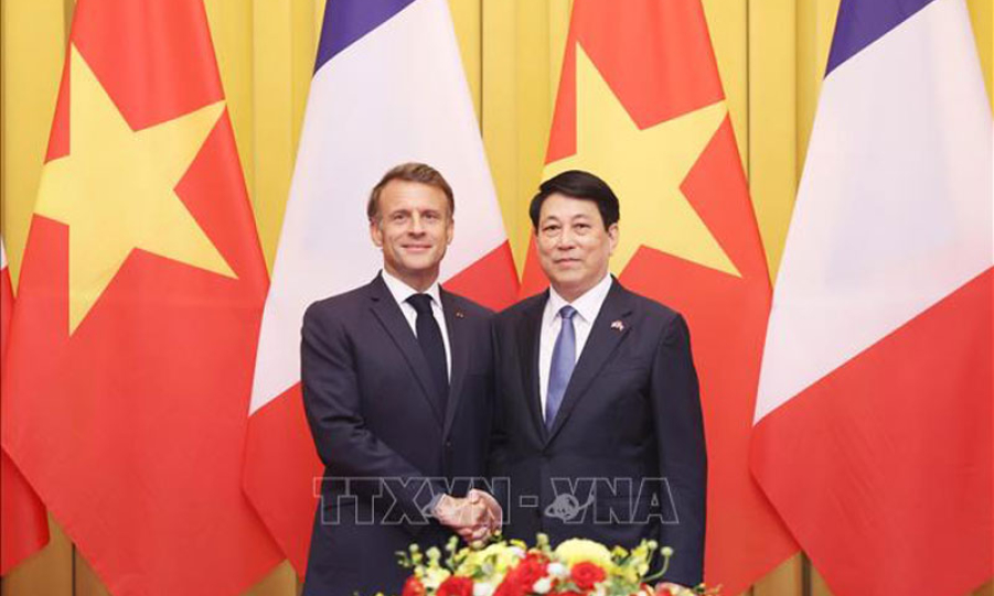 Chủ tịch nước Lương Cường hội đàm với Tổng thống Pháp Emmanuel Macron