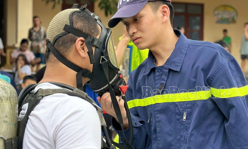 Trải nghiệm thực tế công tác phòng cháy, chữa cháy và cứu nạn, cứu hộ