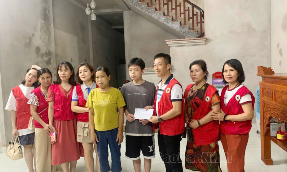 Đồng hành những hoàn cảnh khó khăn đặc biệt