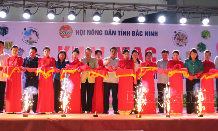 Khai mạc Chợ phiên Nông sản an toàn
