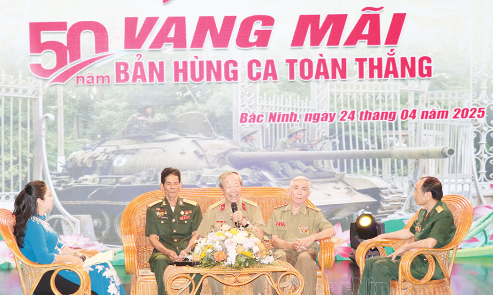 Xây dựng tổ chức Hội vững mạnh  về chính trị, tư tưởng