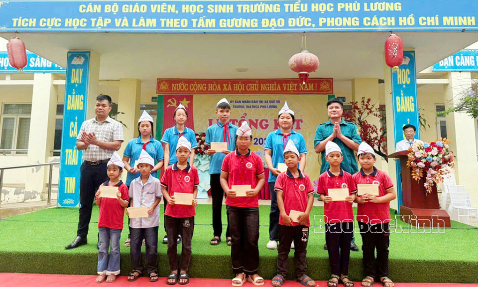 Dân vận khéo gắn kết tình quân dân