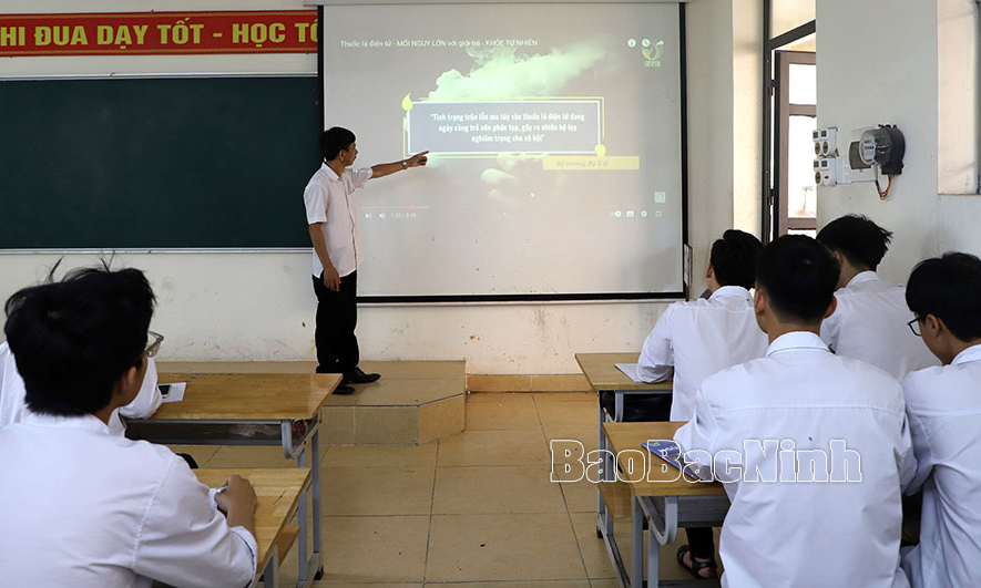Tăng cường phòng, chống tác hại  thuốc lá tại các cơ sở giáo dục  nghề nghiệp
