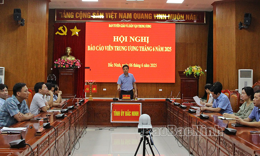 Hội nghị Báo cáo viên Trung ương tháng 6