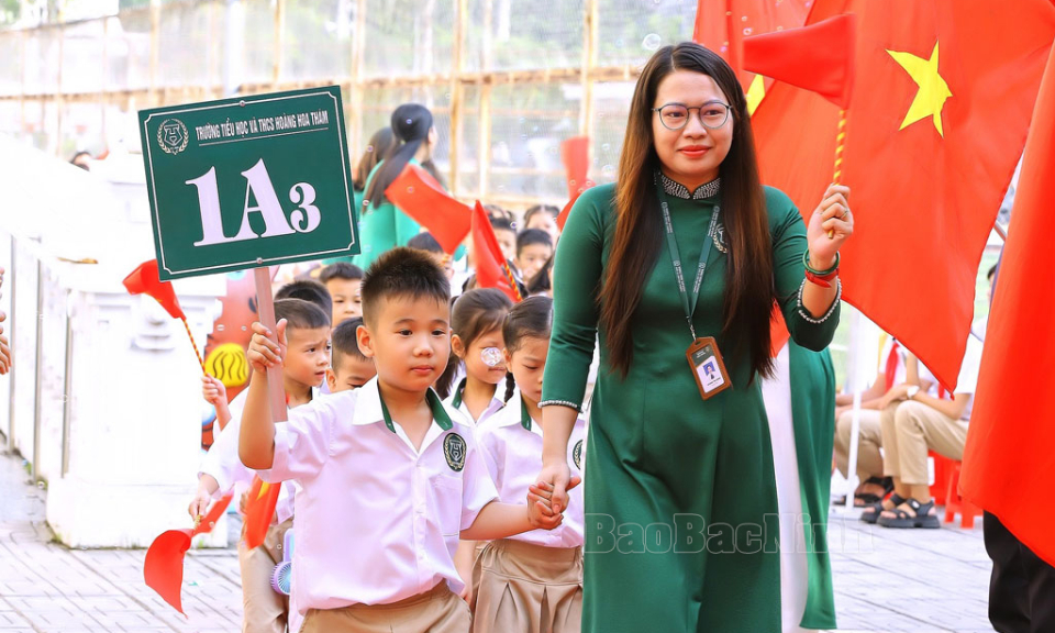 Tập huấn nâng cao năng lực giáo dục bảo vệ nguồn nước cho giáo viên tiểu học