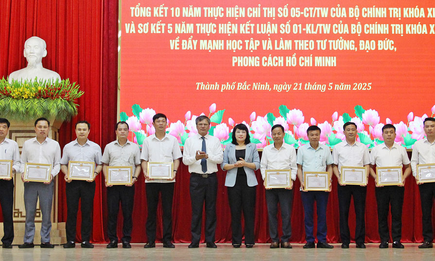 Lan tỏa học tập và làm theo Bác -  Nền tảng cho hành trình phát triển mới