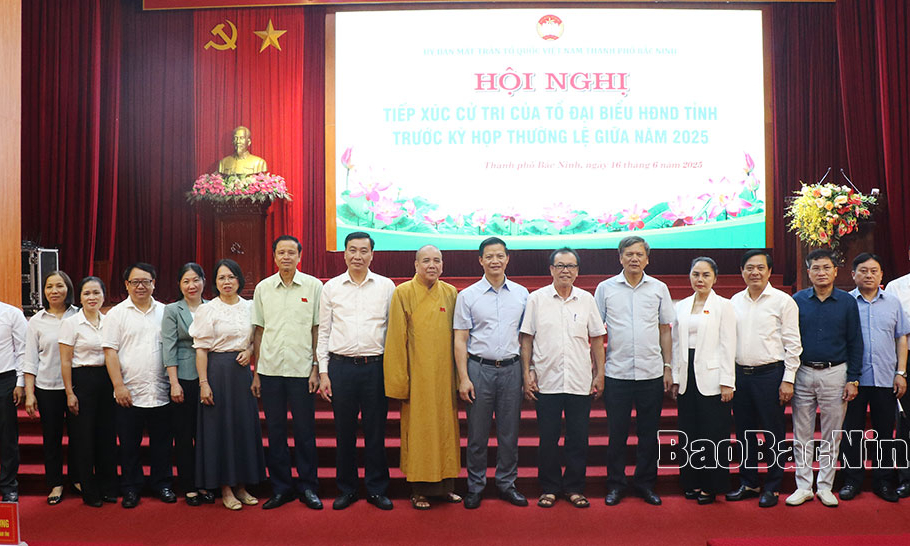 Tổ đại biểu HĐND tỉnh khu vực thành phố Bắc Ninh tiếp xúc cử tri