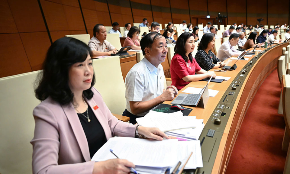 Khơi thông các nguồn lực mới triển kinh tế - xã hội nhanh, bền vững.