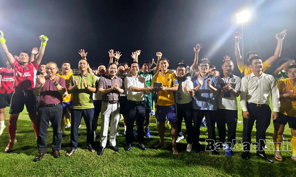 Bắc Ninh FC thăng hạng Nhất trước 1 vòng đấu
