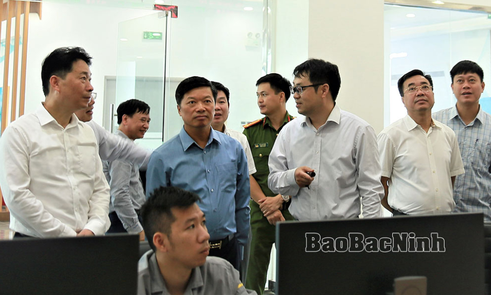 Phó Chủ tịch Thường trực UBND tỉnh Đào Quang Khải kiểm tra vận hành Nhà máy đốt rác phát điện huyện Lương Tài